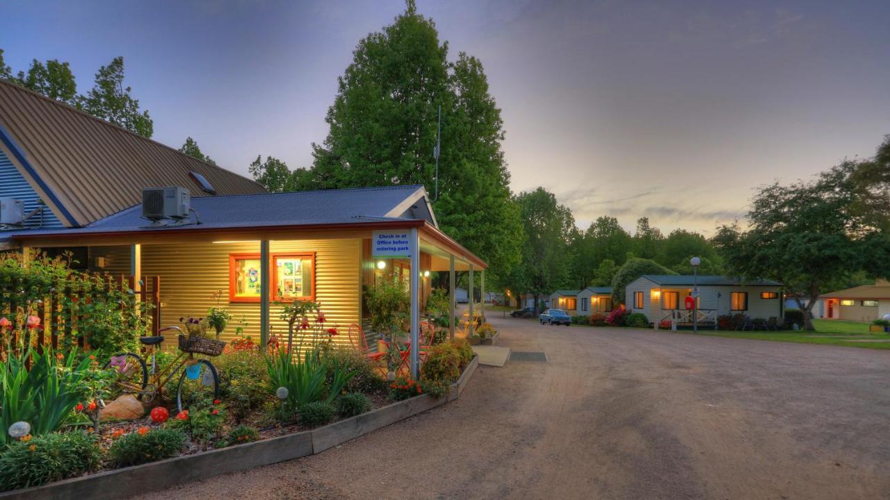Big4 Porepunkah Holiday Park Bright Exterior photo