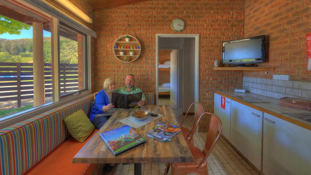 Big4 Porepunkah Holiday Park Bright Exterior photo